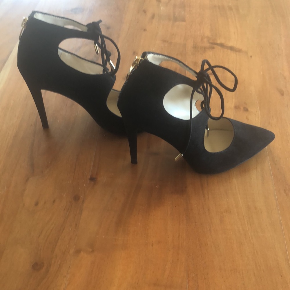 Marc Fisher Vegan Suede Black Lace Up Stiletto Pumps Sz 7‎ - EUC - Picture 6 of 10